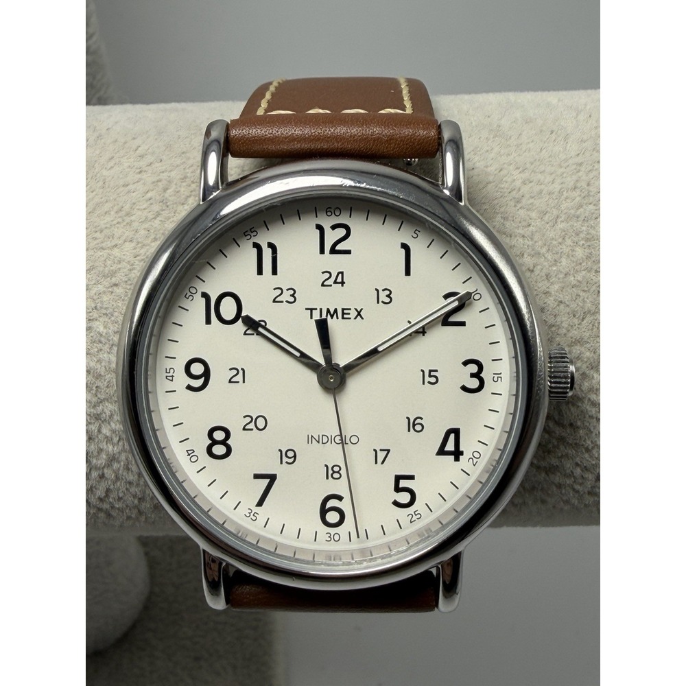 Timex TW2R42400 Weekender New Battery Mens Watch 40MM 8.5" Leather Band